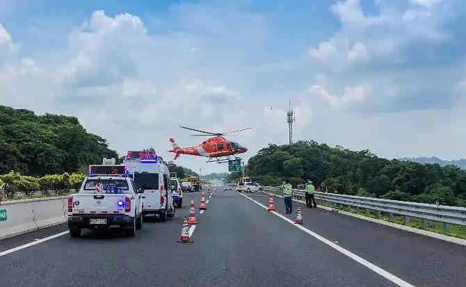 怀仁高速公路汽车救援案例